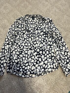 Aqua Black and White Printed Long-Sleeve V-Neck Blouse